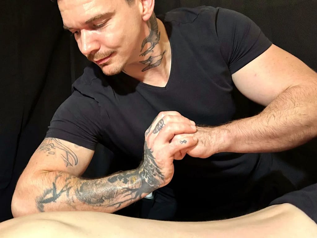 Massage deep Tissue du dos